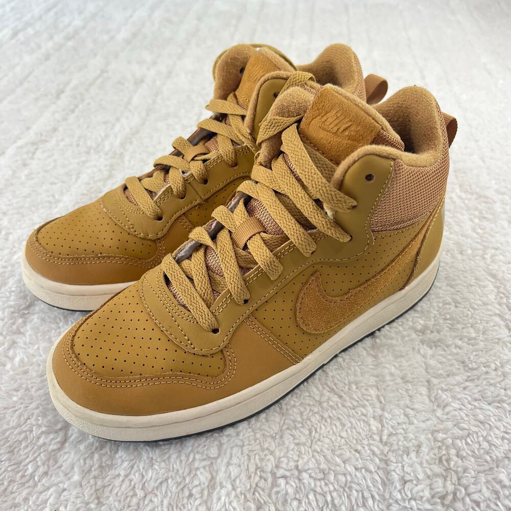 NIKE COURT BOROUGH MID GS Youth Size 4.5 Y Tan Sneakers Athletic 839977-701 Tan